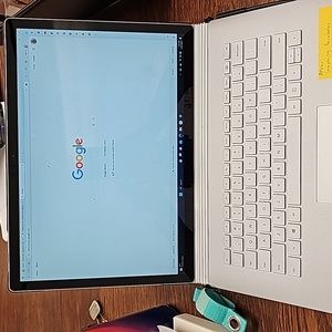 Microsoft Surface Book 2